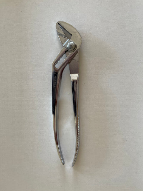 VINTAGE CRAFTSMAN PLIERS.