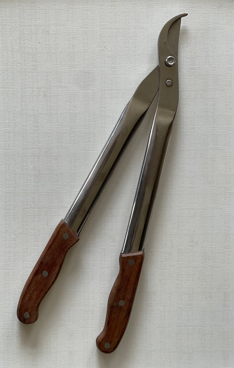 MIDCENTURY PRUNING SHEARS.