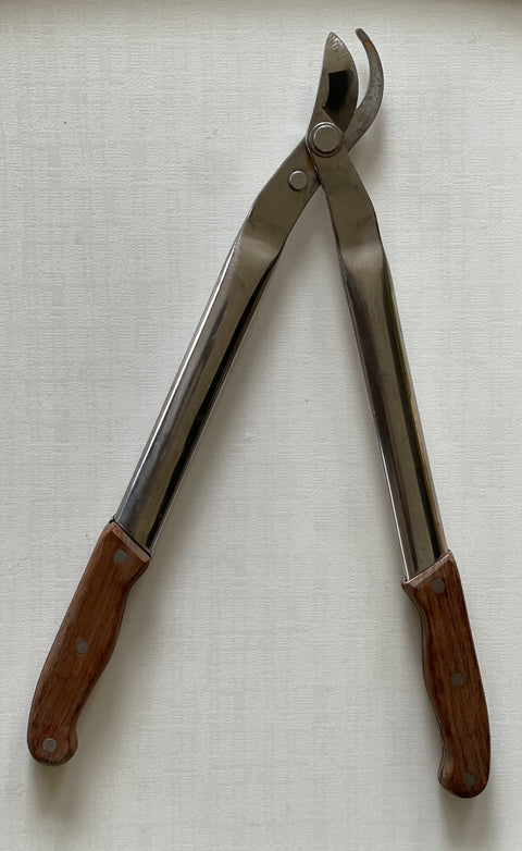 MIDCENTURY PRUNING SHEARS.