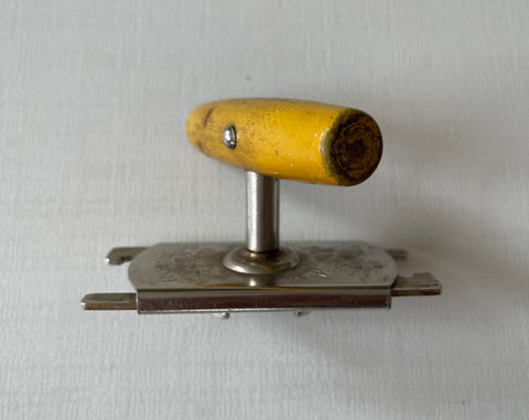  VINTAGE TOP -OFF JAR & BOTTLE OPENER.