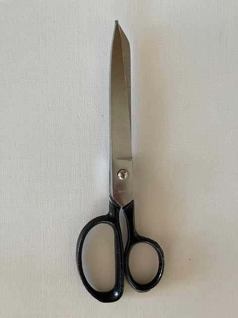 VINTAGE 8” SCISSORS.