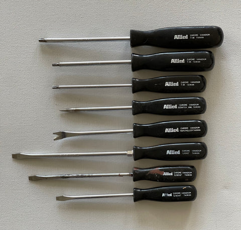 VINTAGE Allied SCREWDRIVER SET.