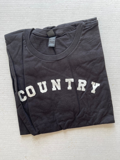 COUNTRY TSHIRT. SIZE L.